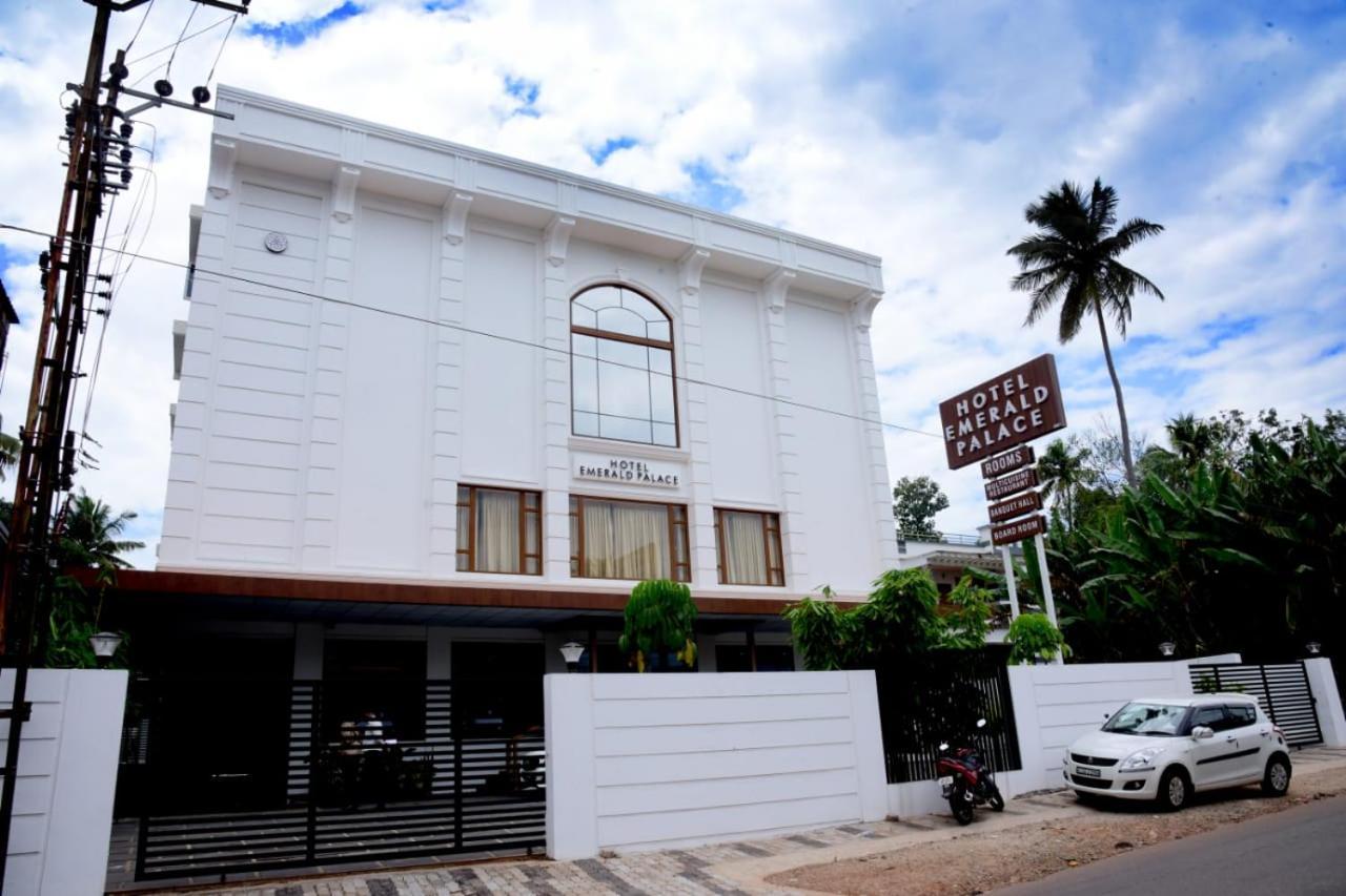 Hotel Emerald Palace Kottiyam المظهر الخارجي الصورة
